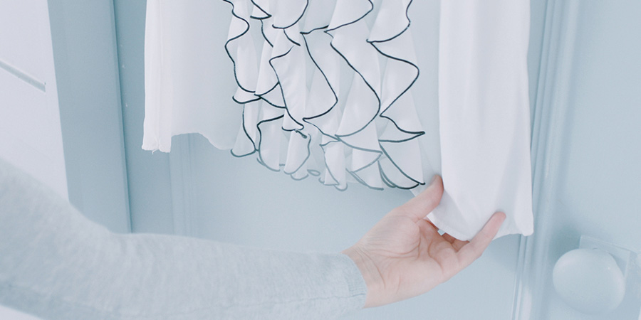 Naciągaj materiał u dołu tkaniny